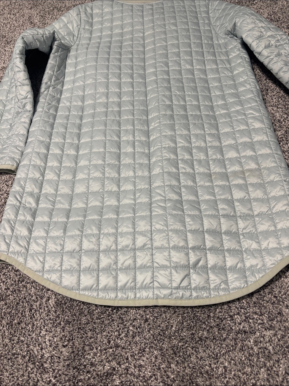 EUC Athleta Grandview Primaloft Quilted Shell Jacket Small - Picture 9 of 10